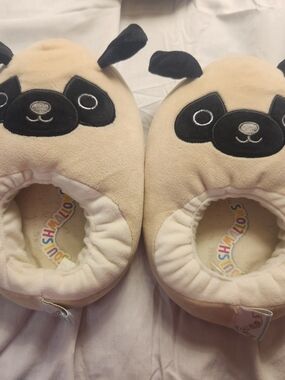 Squishmallows Beige and Black Pug Plush Kids Footie Slippers